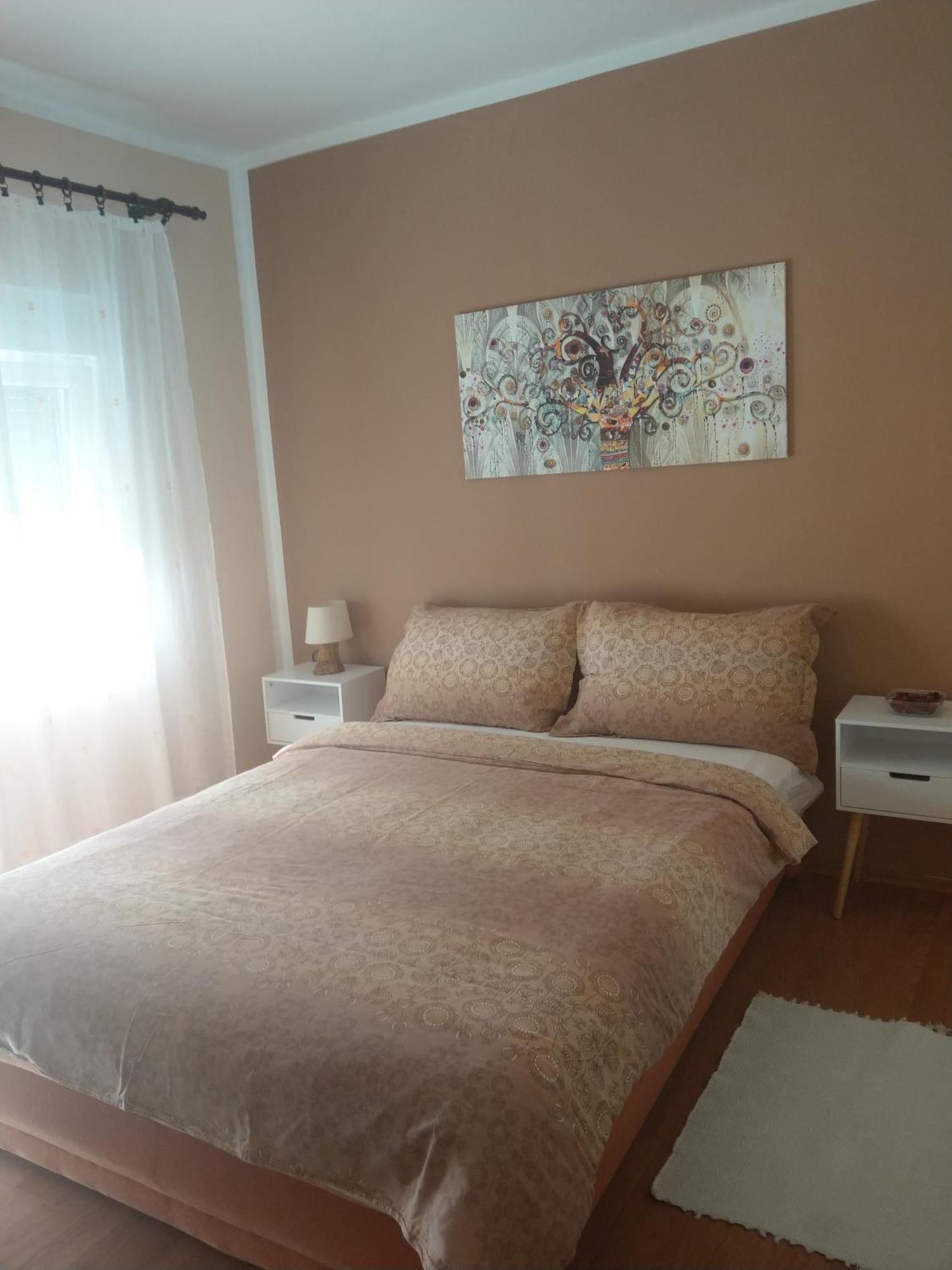 Senkini Dvori Apartment Sutomiscica Екстериор снимка