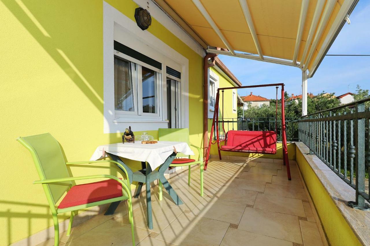Senkini Dvori Apartment Sutomiscica Екстериор снимка
